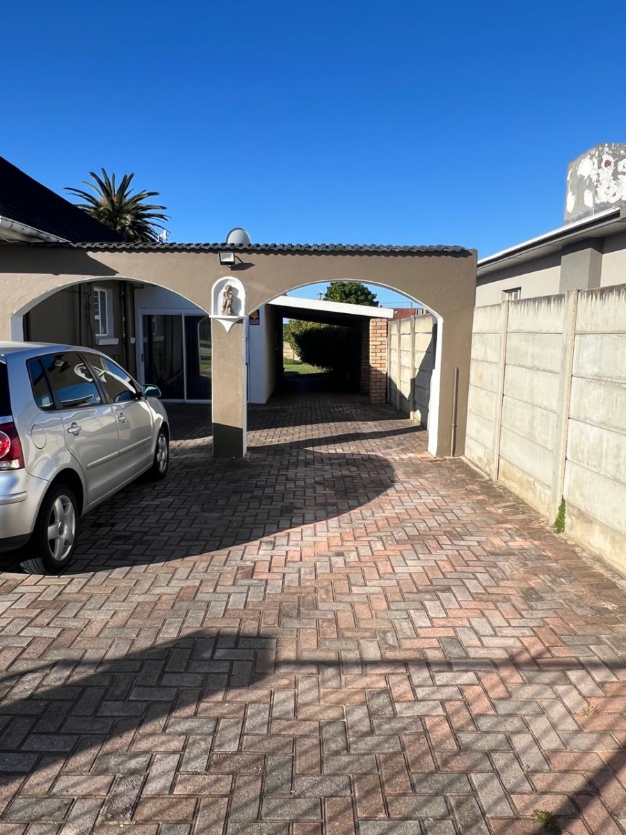 4 Bedroom Property for Sale in Linton Grange Eastern Cape